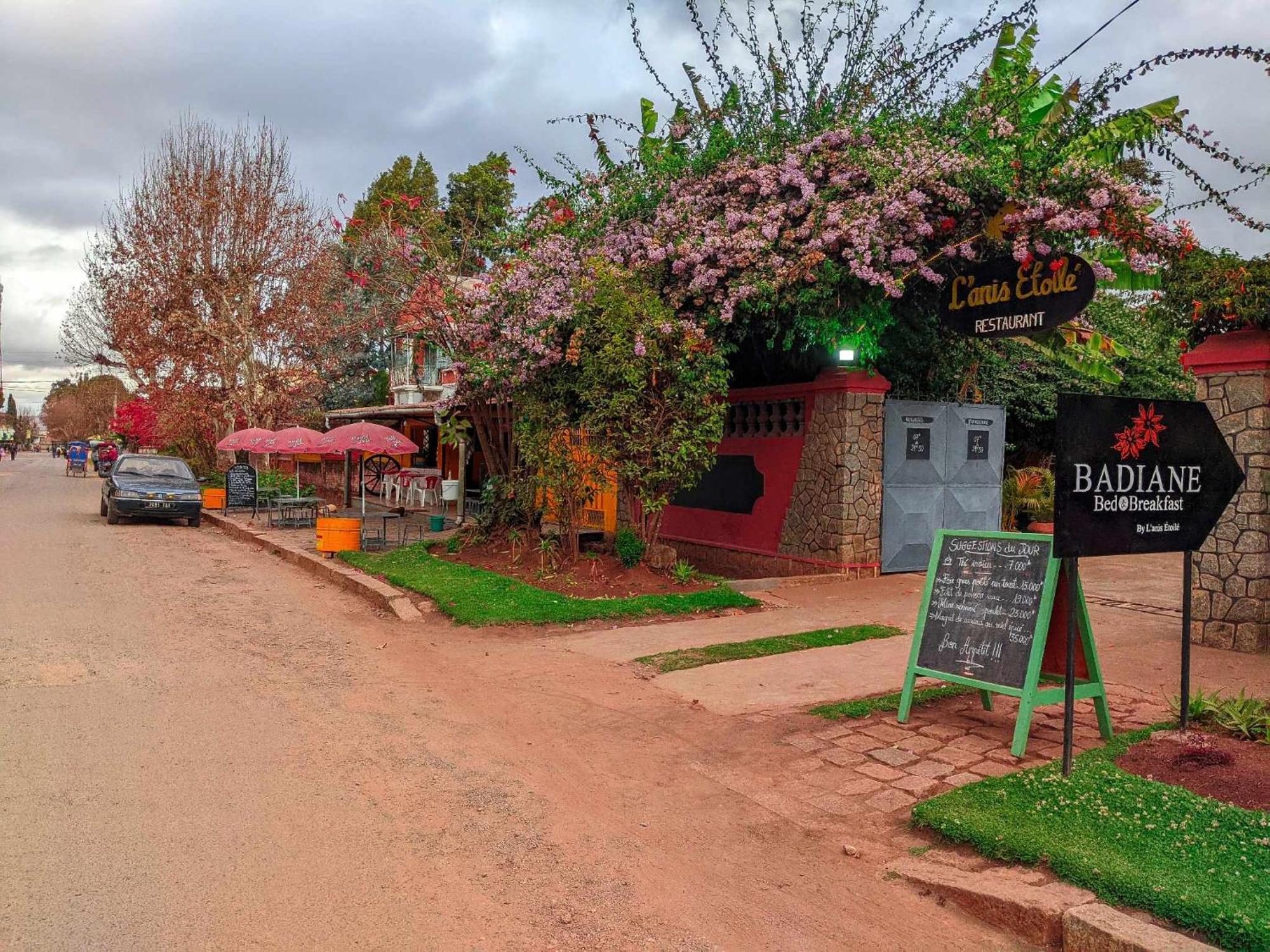 L'Anis Etoile - Hotel Restaurant Antsirabe Exterior foto